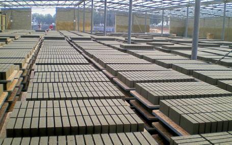 粉煤灰環保制磚機