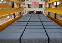 標(biāo)準(zhǔn)透水磚生產(chǎn)機(jī)械也可以很時(shí)髦噠！