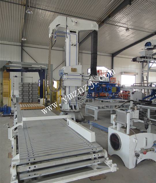 免燒磚機生產(chǎn)線配套設備圖片