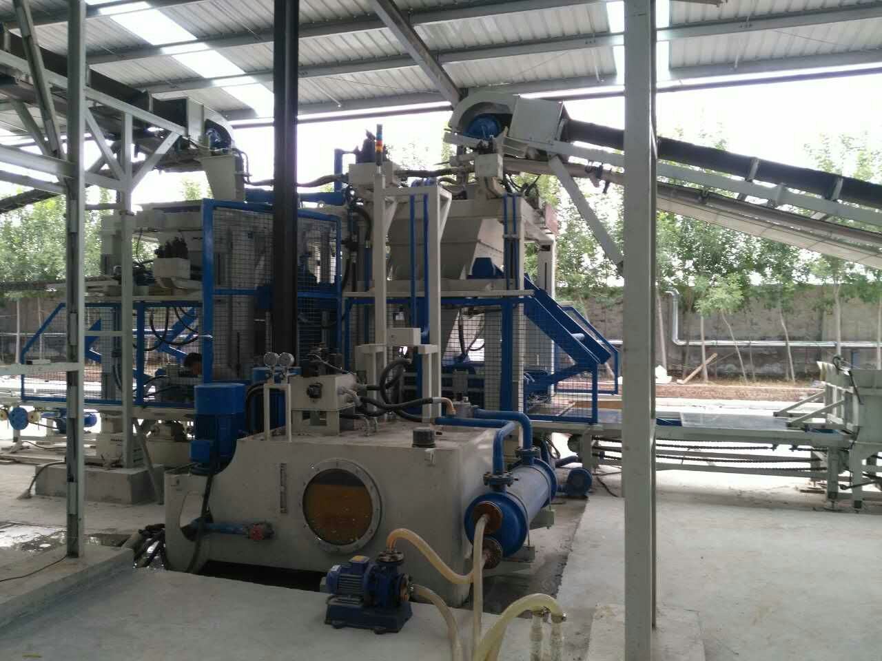 免燒磚生產設備