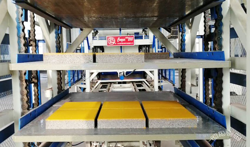 透水磚設(shè)備:逢雨內(nèi)澇,西安“海綿城市”遭質(zhì)疑