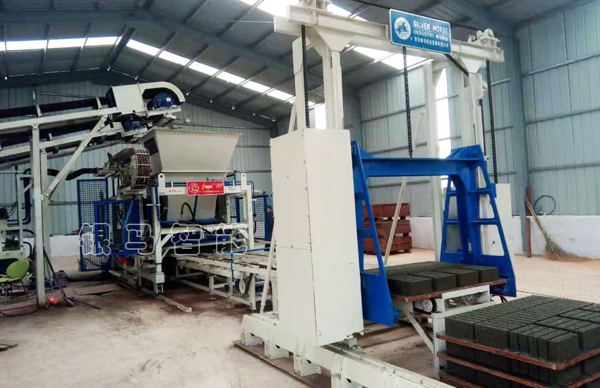 免燒磚全自動(dòng)磚機(jī):液壓系統(tǒng)小改變,年省數(shù)萬(wàn)元