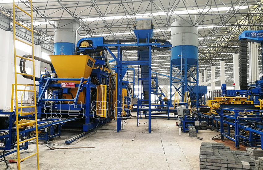 煤矸石免燒磚制磚機生產線中全自動碼垛機的幾大優勢!