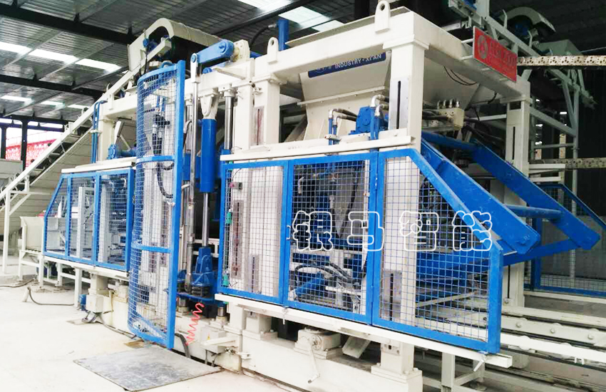 自動化制磚生產設備：免燒磚機設備型號如何區分？